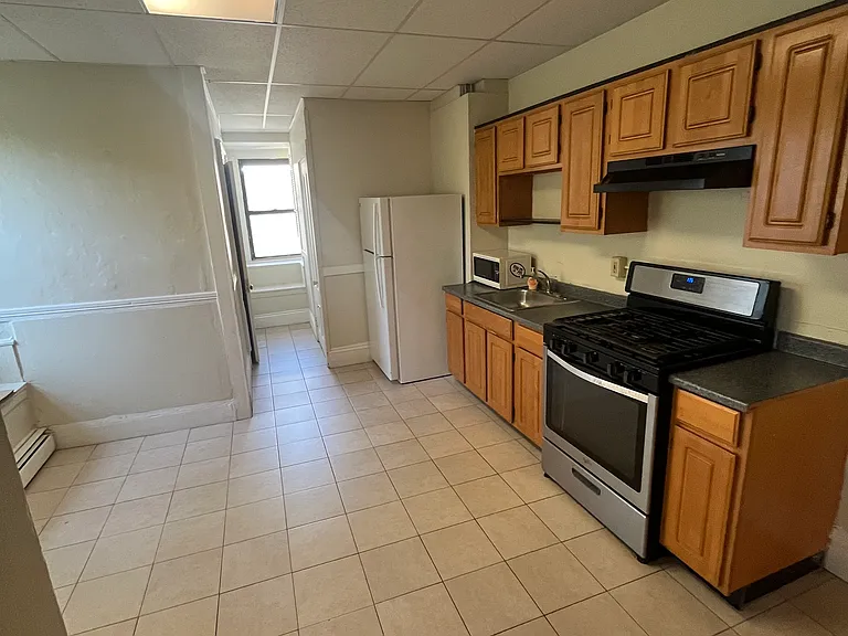 183 Harvard St #3A — Photo 31