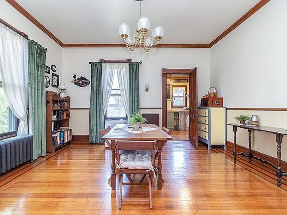 4th image of 161 Florida St