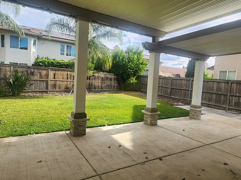 9736 Country Falls Ln — Photo 24