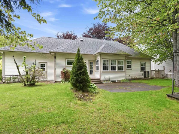 31 Anderson Blvd, Kentville, NS B4N 5H2