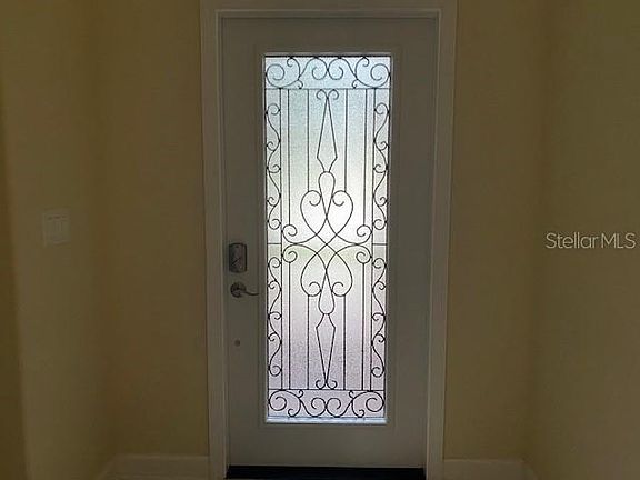 5th image of 3664 Corsica Ln