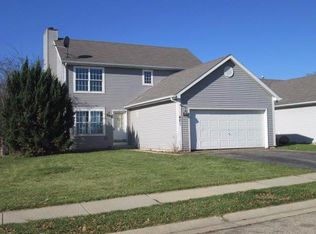 401 Fenmore Ln, Genoa City, WI 53128