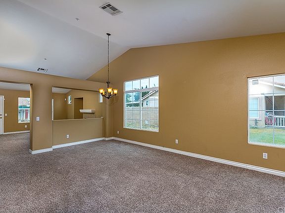 4th image of 10518 Tumbleweed Dr