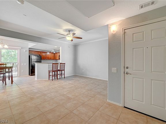 4th image of 6868 Sky Pointe Dr Unit 1115