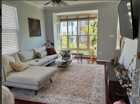 122 Lloyd St, Baltimore, MD 21202