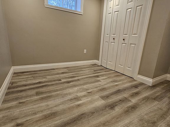 5th image of 320 E 19th St #Basement