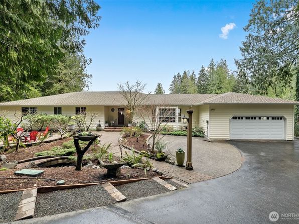 40 E Westlake Drive N, Allyn, WA 98524