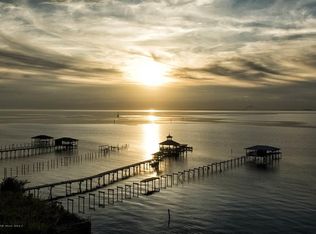 905 Sea Cliff Dr, Fairhope, AL 36532