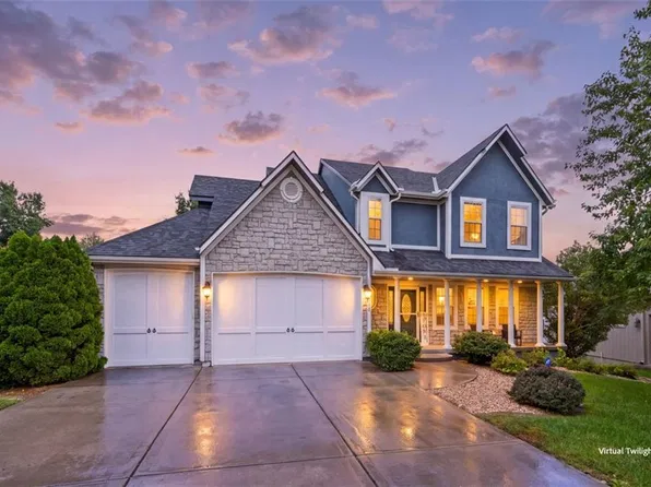 917 Paw Paw Ln, Liberty, MO 64068