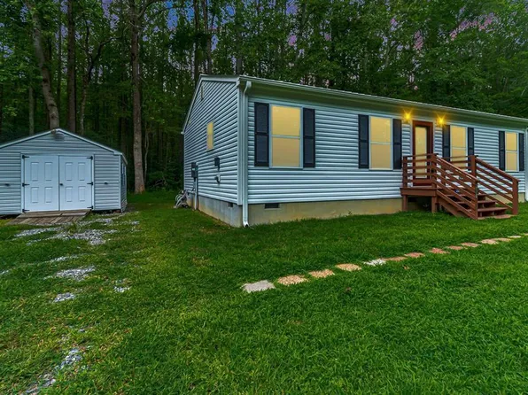 294 Riverview Dr, Heathsville, VA 22473