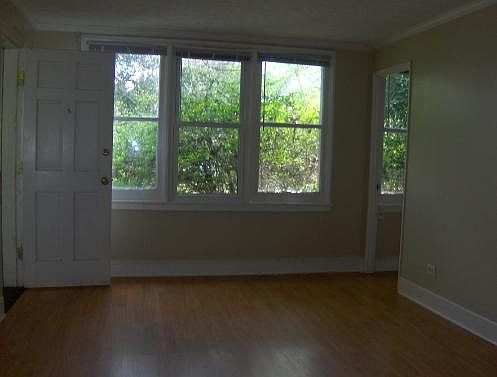Main room unfurnished