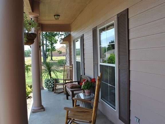 2nd image of 10120 Canyon Oak Dr