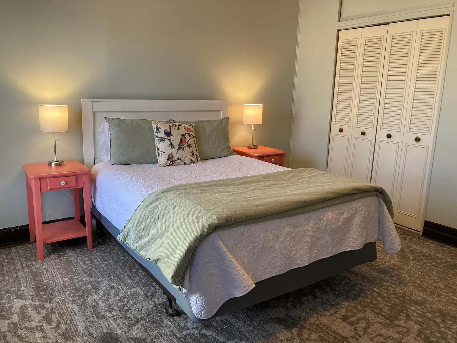 1 bed, 700 sqft, $1,350 — Photo 1
