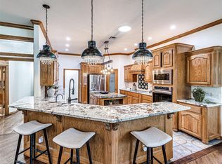 20611 Deer Springs Cir, Edmond, OK 73012