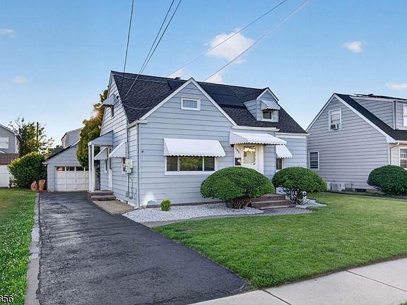 4th image of 141 N 8Th Ave