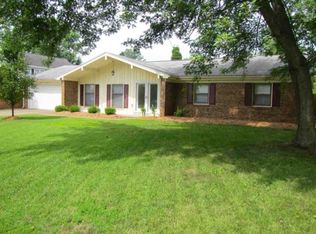 4133 Triple Crown Dr, Newburgh, IN