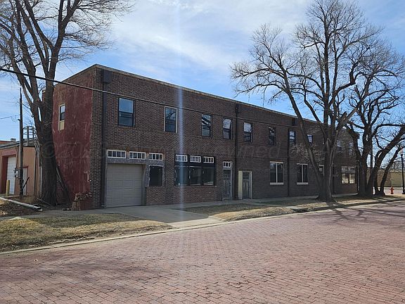 3rd image of 322 Main St