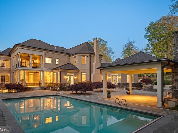 3rd image of 9111 Dara Ln