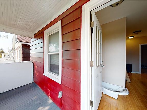 3rd image of 1726 Ashland Ave