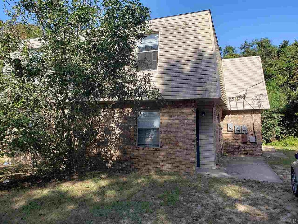 1st image of 1151 Lake Dr #A