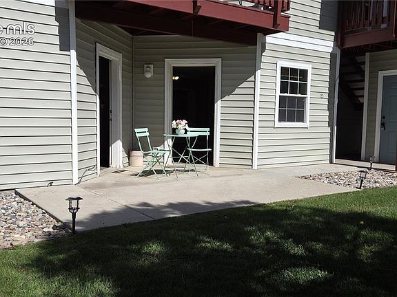 3rd image of 443 S 1st St #23