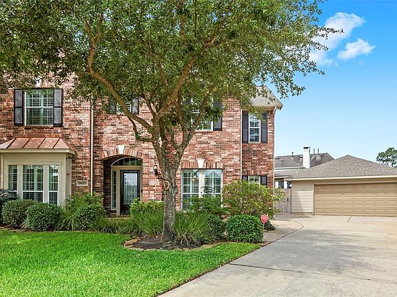 2nd image of 16019 Maycrest Ct