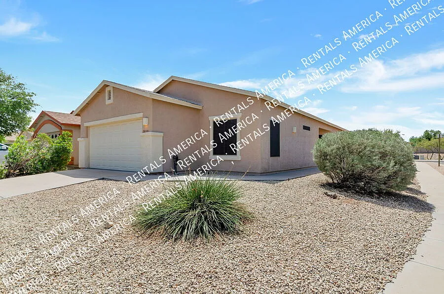 Rita Ranch 3 bd/2ba! — Photo 2