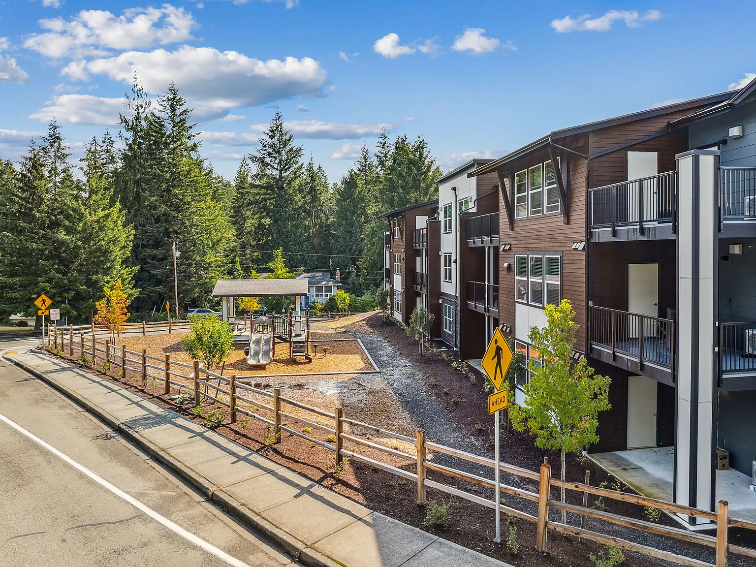 The Landing at College Marketplace — Photo 4