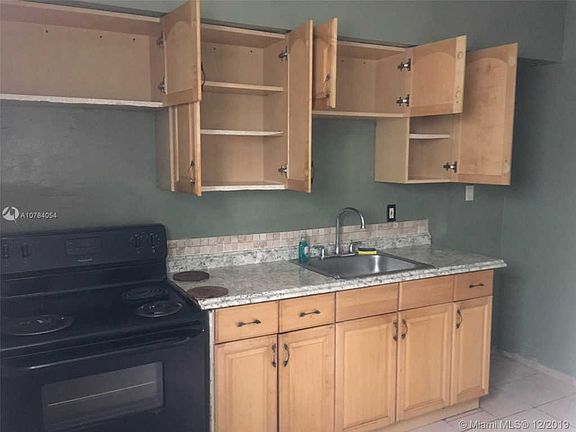 2nd image of 836 NW 101st St #1