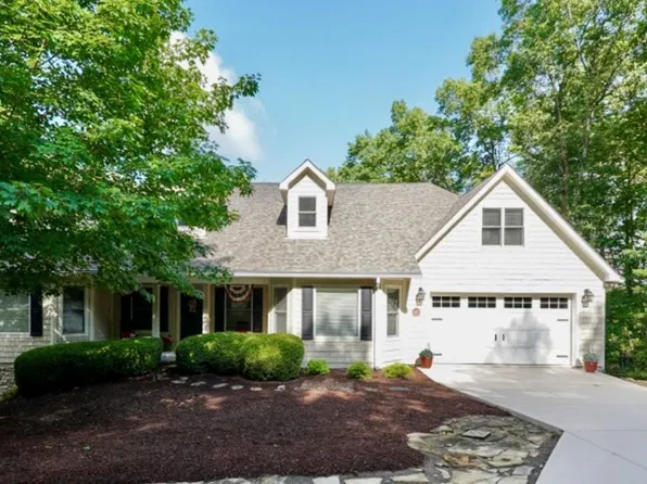 127 Henry Pl, Daniels, WV 25832