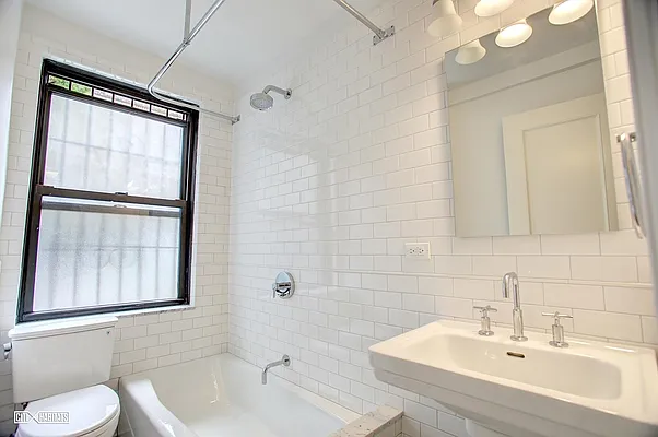 Rented by Citi Habitats | media 6