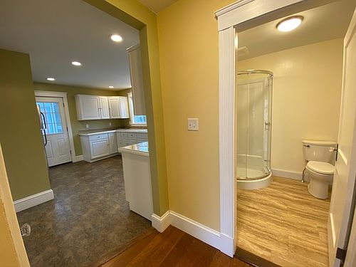 5th image of 166 Rock St