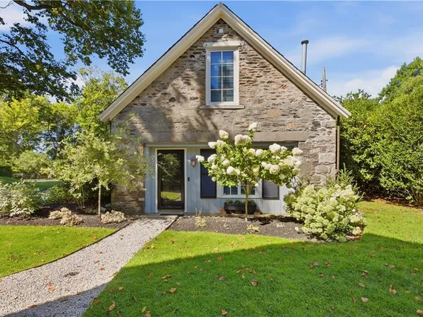 453 Bellevue Ave #Ch, Newport, RI 02840