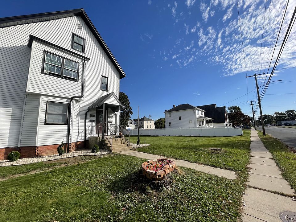 1st image of 102 Whiting St #3