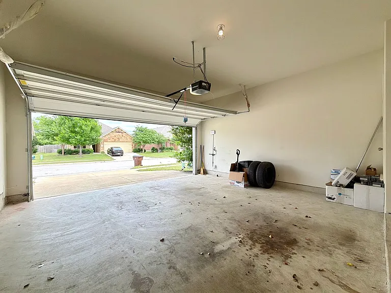877 Centerra Hills Cir — Photo 30