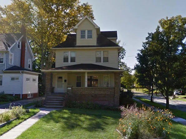 3074 E Overlook Rd, Cleveland Heights, OH 44118