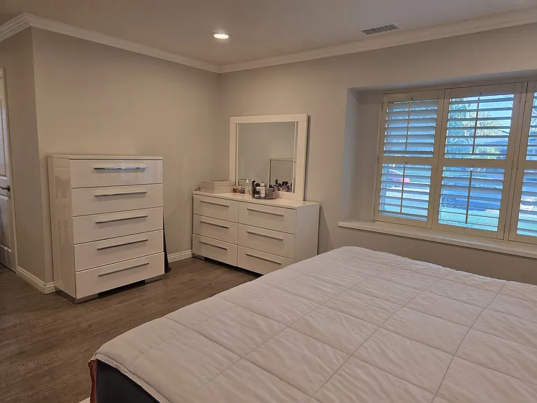 2833 E Alden Pl — Photo 31