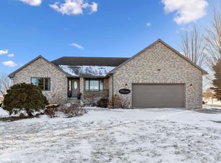 8383 W Ridgeway Ave, Cedar Falls, IA 50613