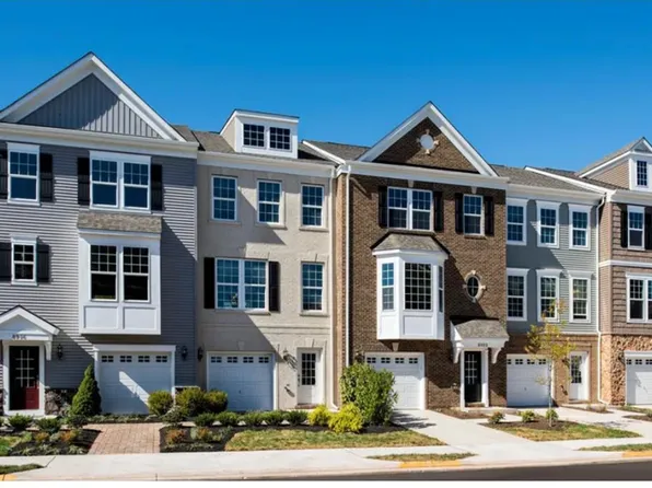 8889 Queensferry Rd, Manassas, VA 20112