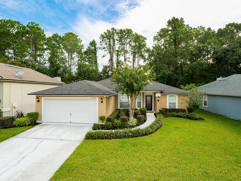 1st image of 12485 Harbor Winds Dr N