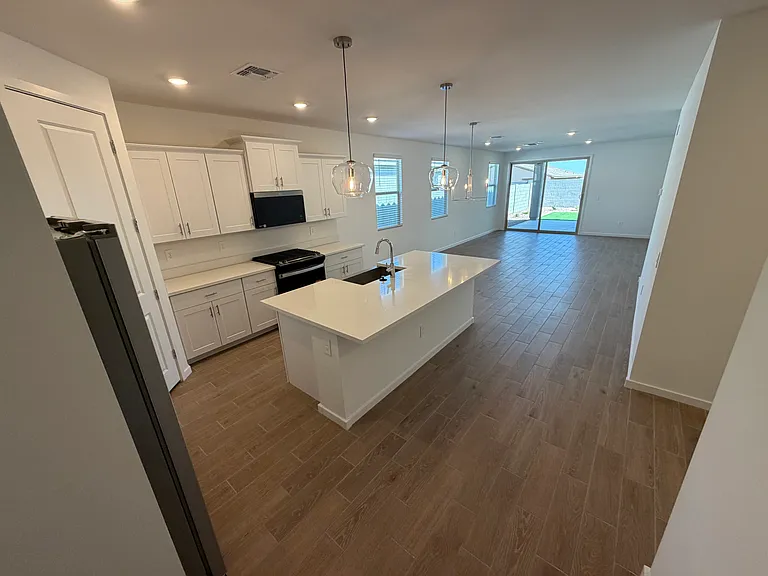 4144 W Erik Ln — Photo 3