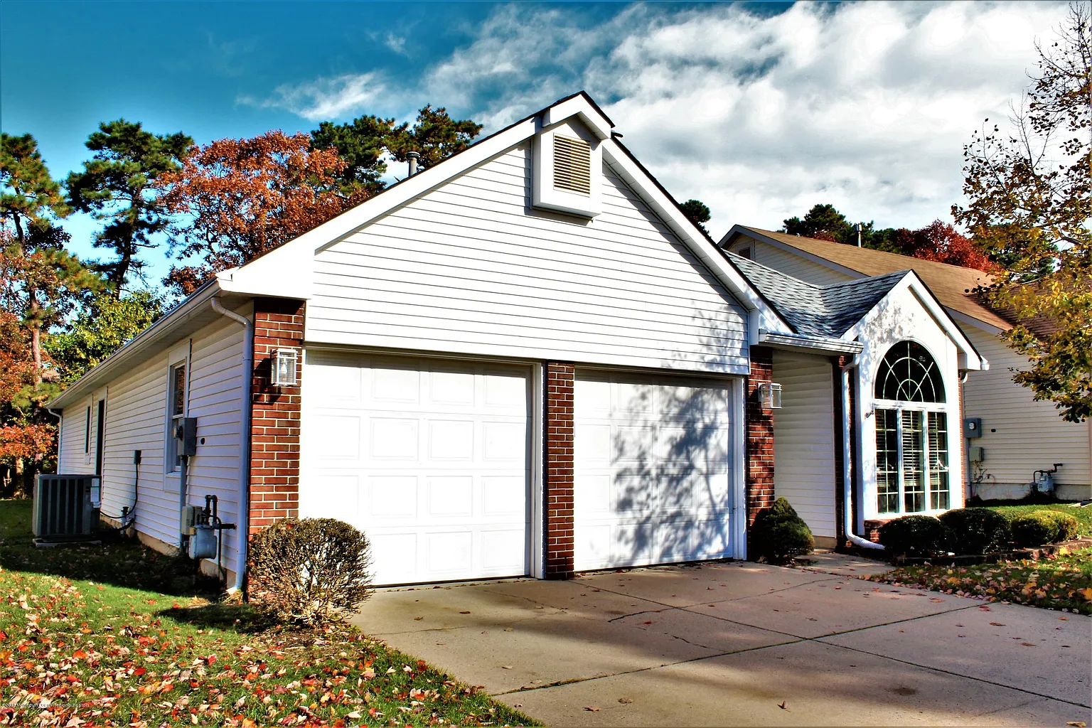 1656 Goldspire Rd photo 1