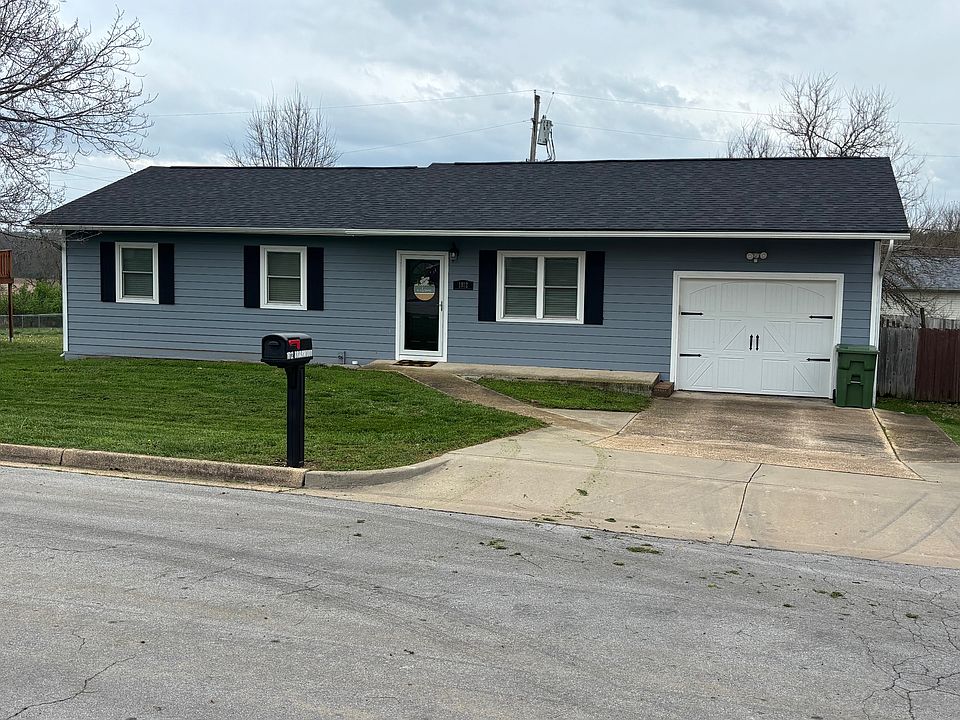 1st image of 1812 Briarwood Dr