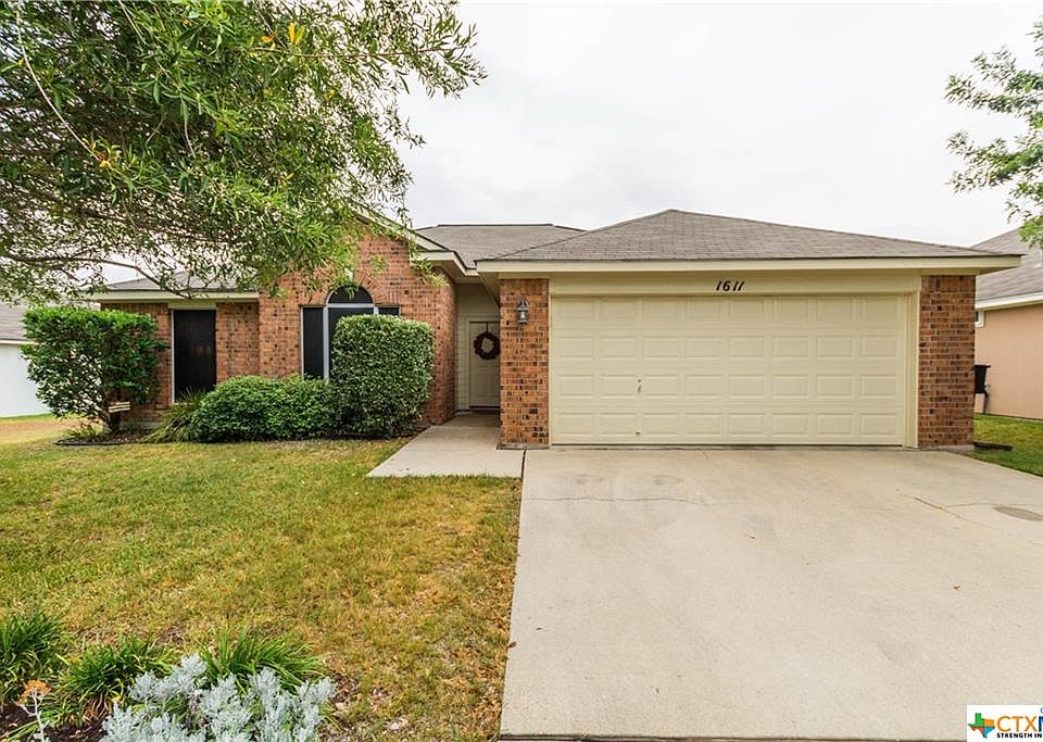 1st image of 1611 Twisted Oak Dr