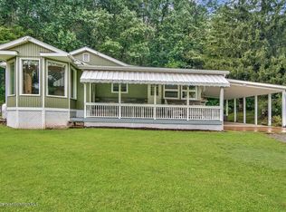 221 Bardwell Rd, Factoryville, PA 18419