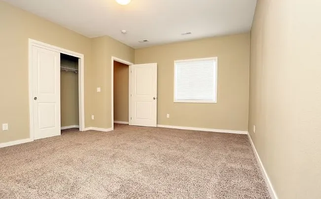 Greenway Square Townhomes — Photo 6