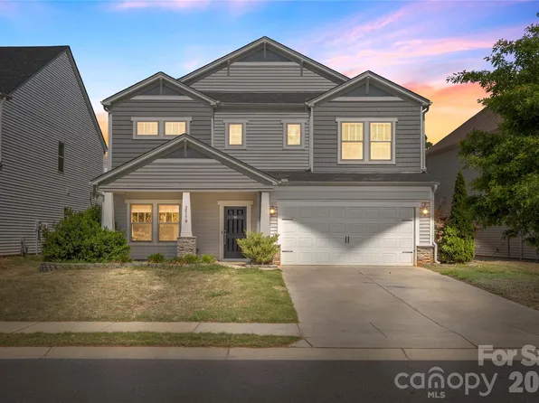 2017 Saxon Pl, Fort Mill, SC 29715