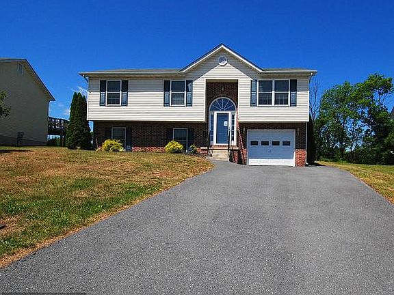 2nd image of 125 Paradise Ct