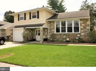 9715 Laramie Rd, Philadelphia, PA 19115