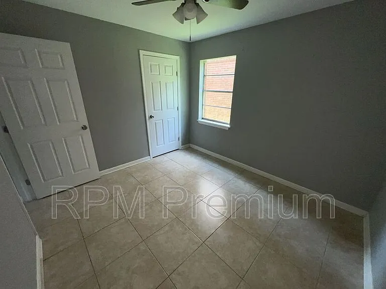 5159 Baker Blvd #B — Photo 18